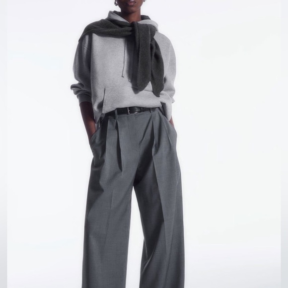 Cos Double-Faced Knitted Hoodie - Picture 2 of 8